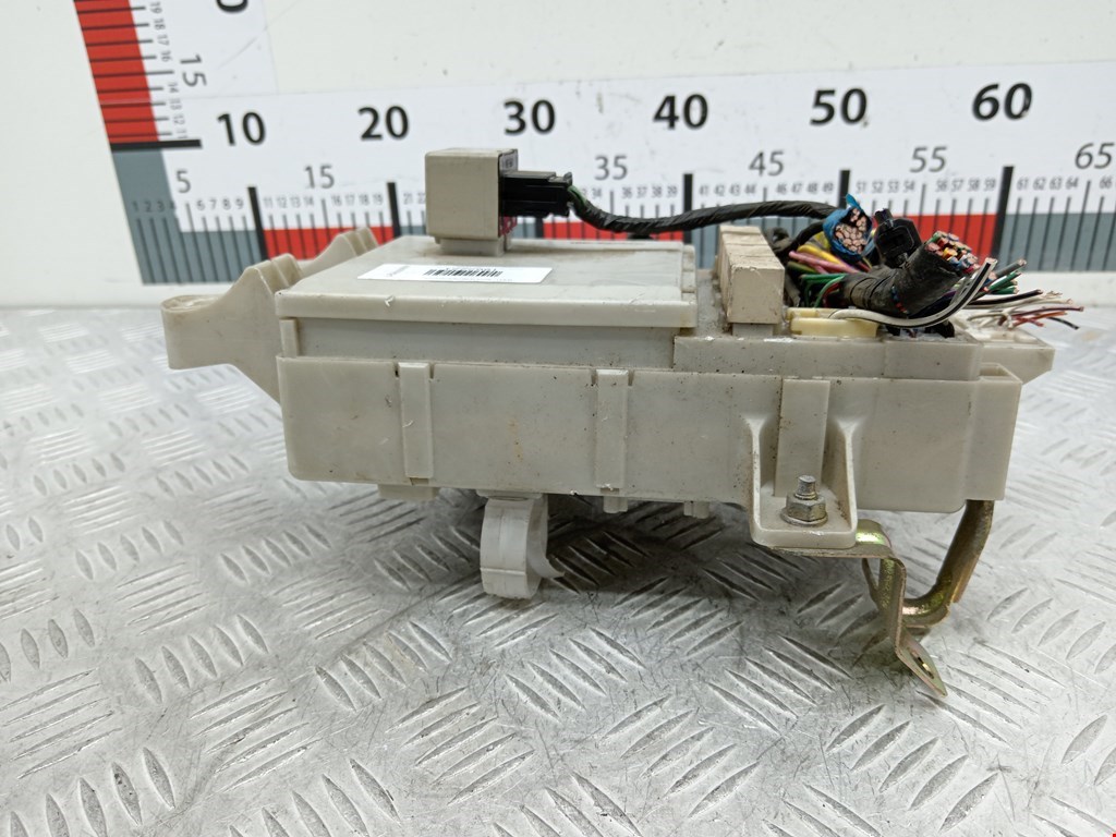 Датчик уровня в бачок омывателя TOYOTA Land Cruiser Prado 120 2002-2009