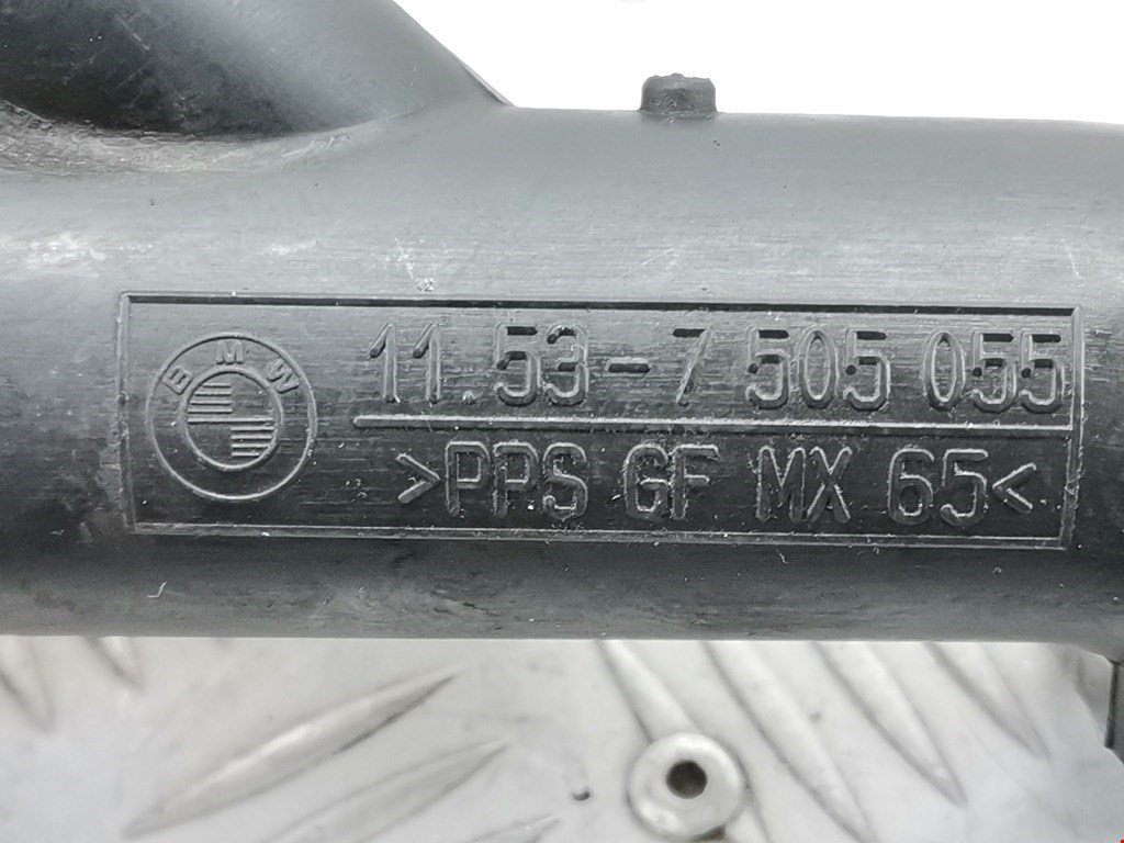 Тройник системы охлаждения BMW 3er E90/E91 2005-2012