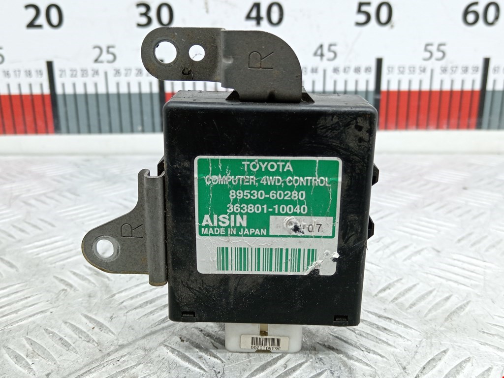 Блок управления раздаточной коробкой (полным приводом) Toyota Land Cruiser Prado 3 (J120) (2002-2009)