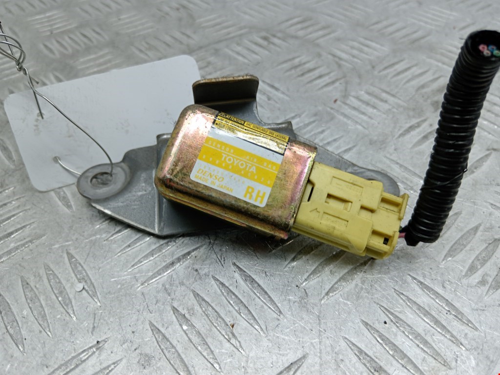 Датчик AIR BAG (подушек безопасности) TOYOTA Land Cruiser Prado 120 2002-2009