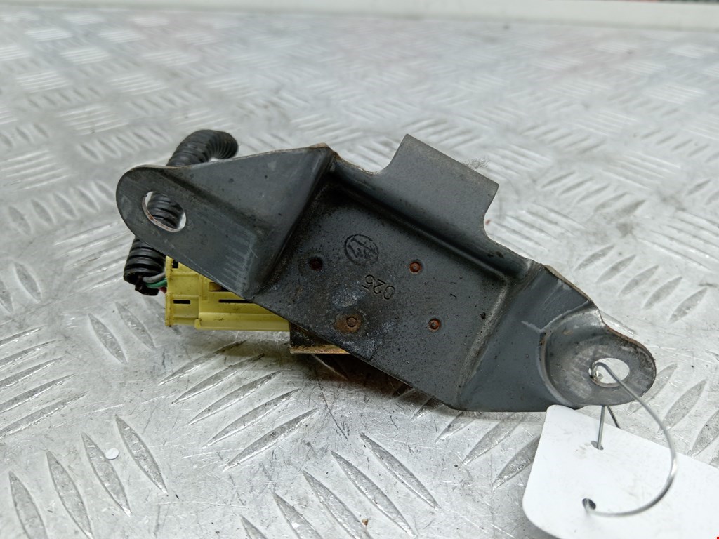 Датчик AIR BAG (подушек безопасности) TOYOTA Land Cruiser Prado 120 2002-2009