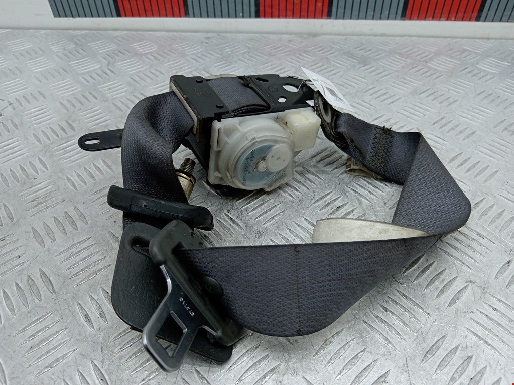 Ремень безопасности задний правый TOYOTA Land Cruiser Prado 120 2002-2009