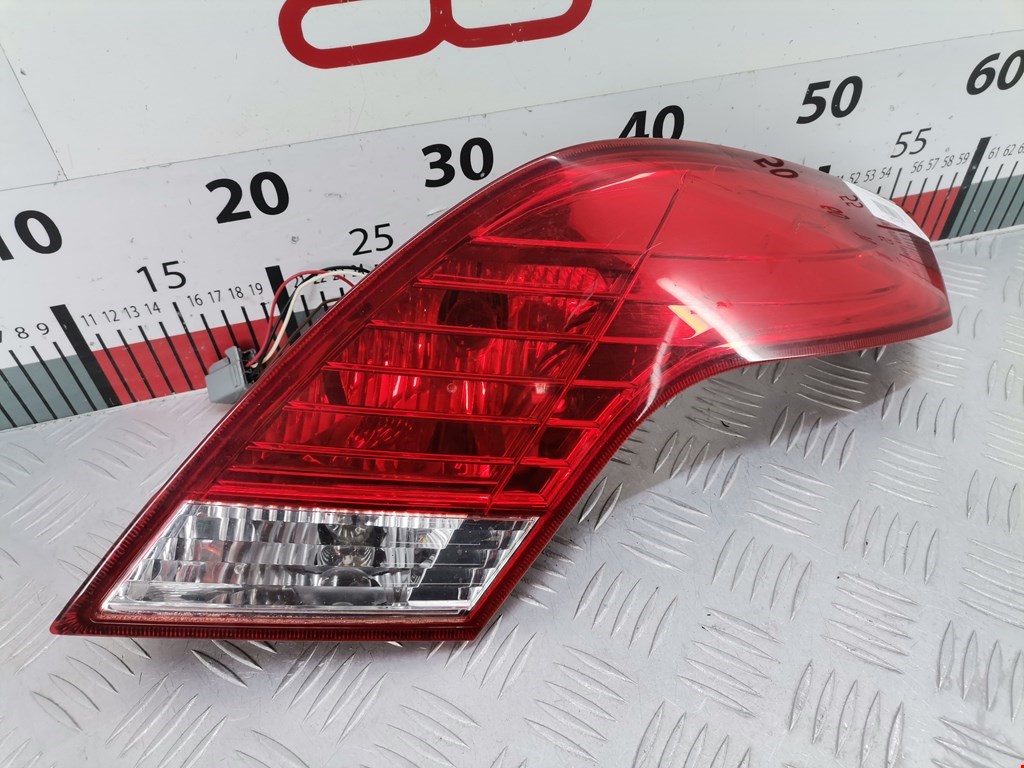 Фонарь задний внутренний правый FORD Focus II 2005-2011