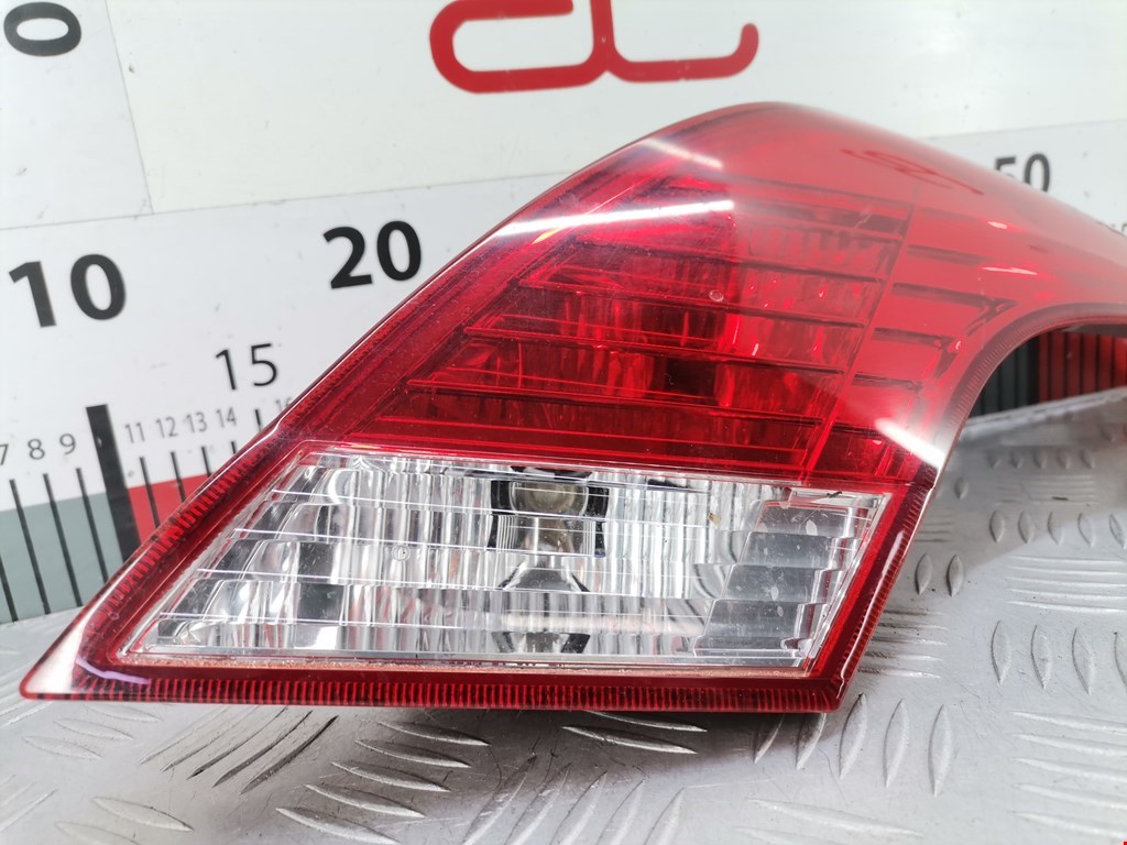 Фонарь задний внутренний правый FORD Focus II 2005-2011