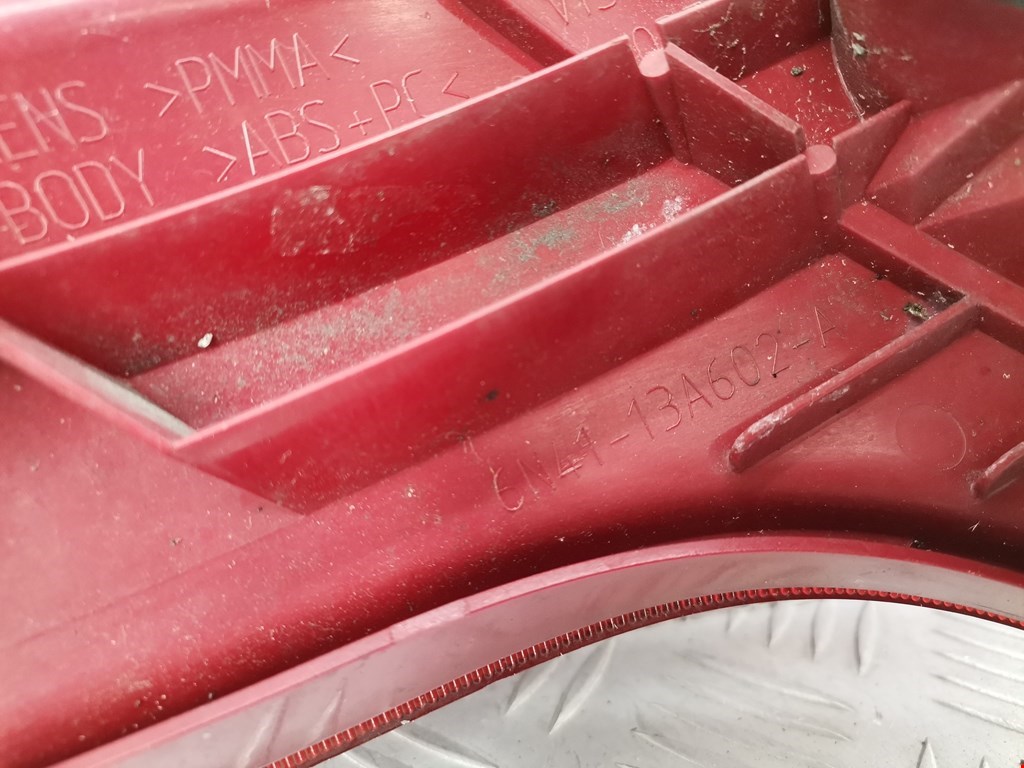 Фонарь задний внутренний правый FORD Focus II 2005-2011