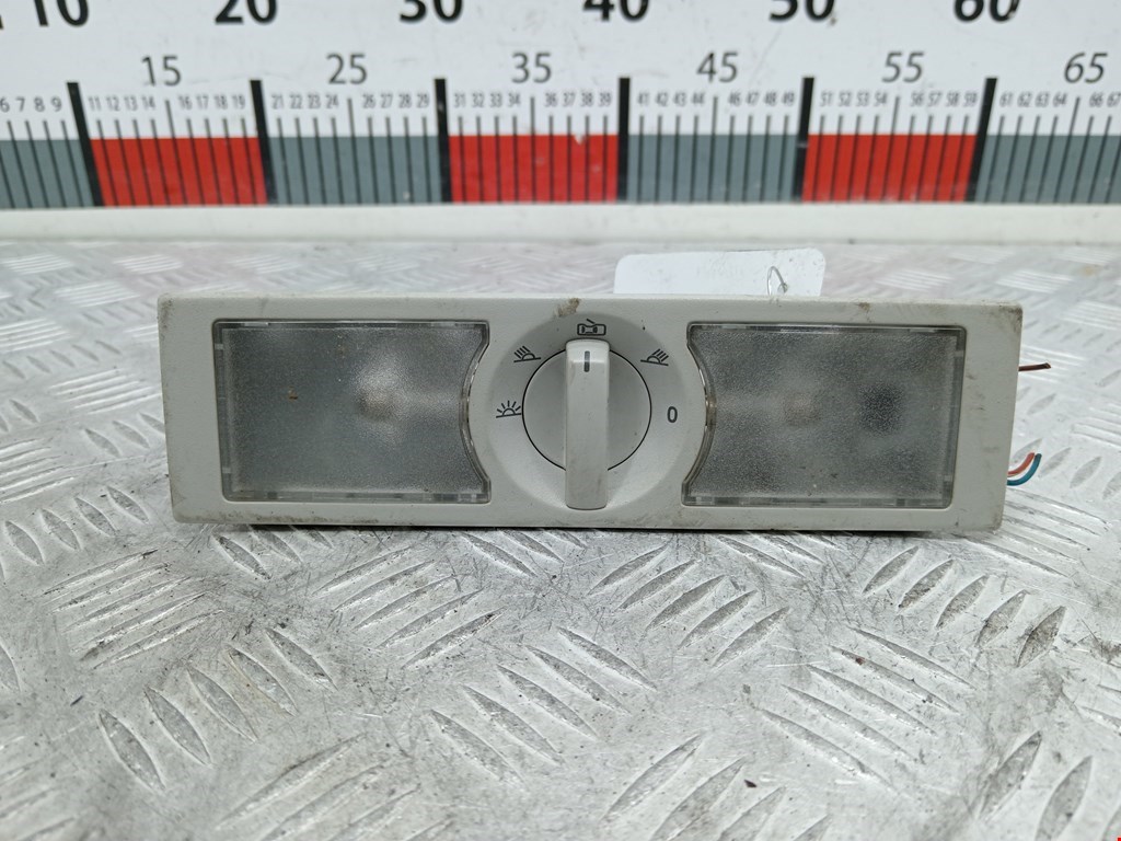 Плафон салонный (салона фонарь) VOLKSWAGEN Touran 2003-2010