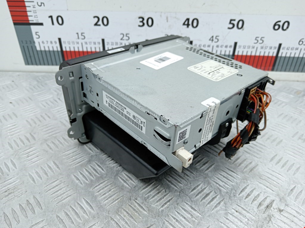 Магнитола VOLKSWAGEN Touran 2003-2010