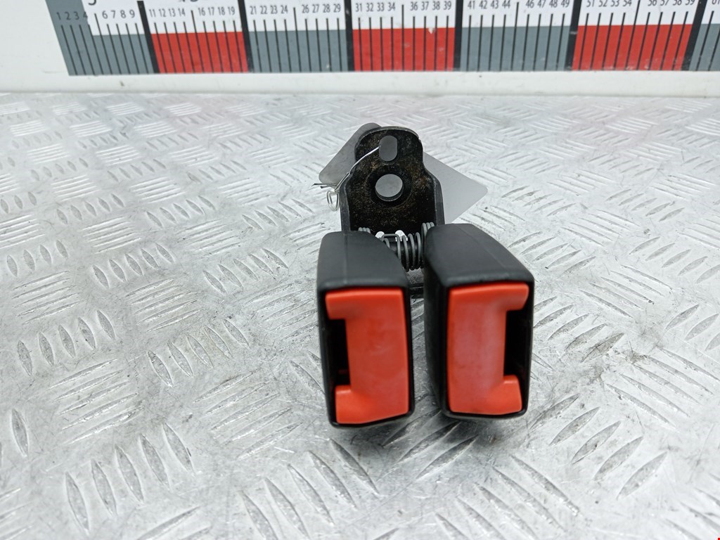 Замок ремня безопасности (преднатяжитель ремня безопасности) Ford Mondeo 4 (2006-2014)