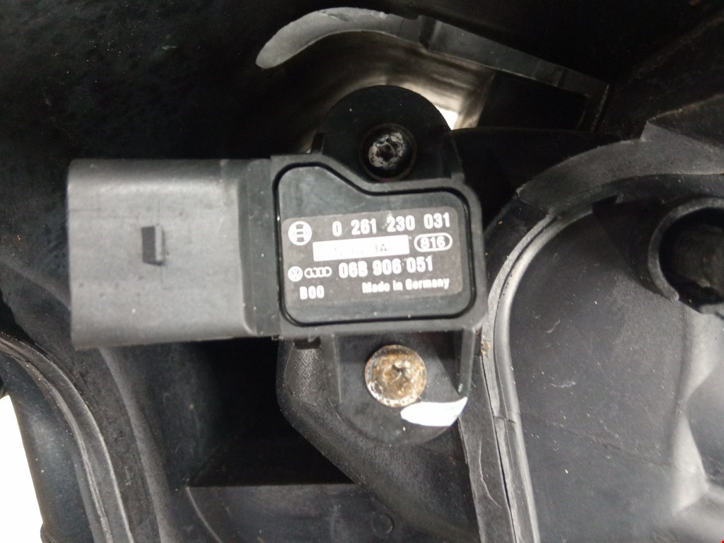 Коллектор впускной VOLKSWAGEN Golf IV 1997-2003