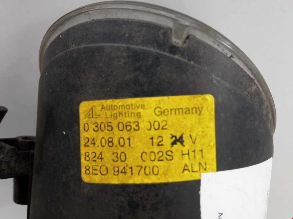 Фара противотуманная правая (ПТФ) AUDI A4 B6 2001-2005