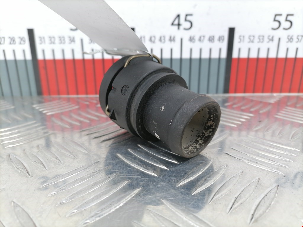 Тройник системы охлаждения SEAT Toledo 2004-2009