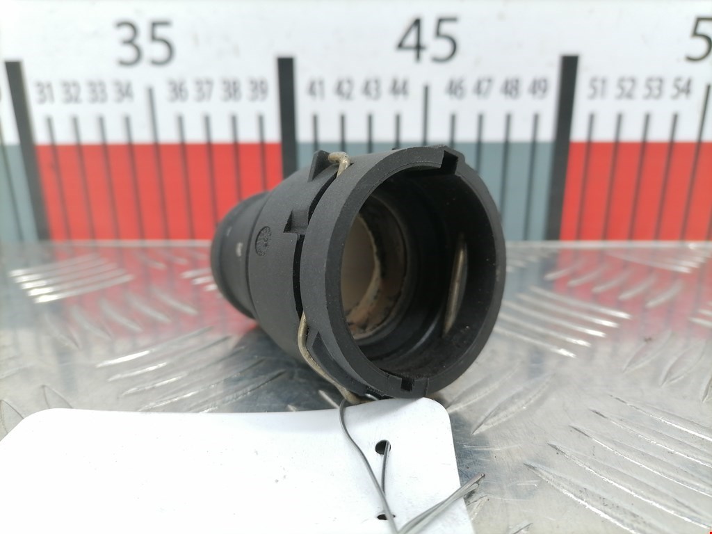 Тройник системы охлаждения SEAT Toledo 2004-2009