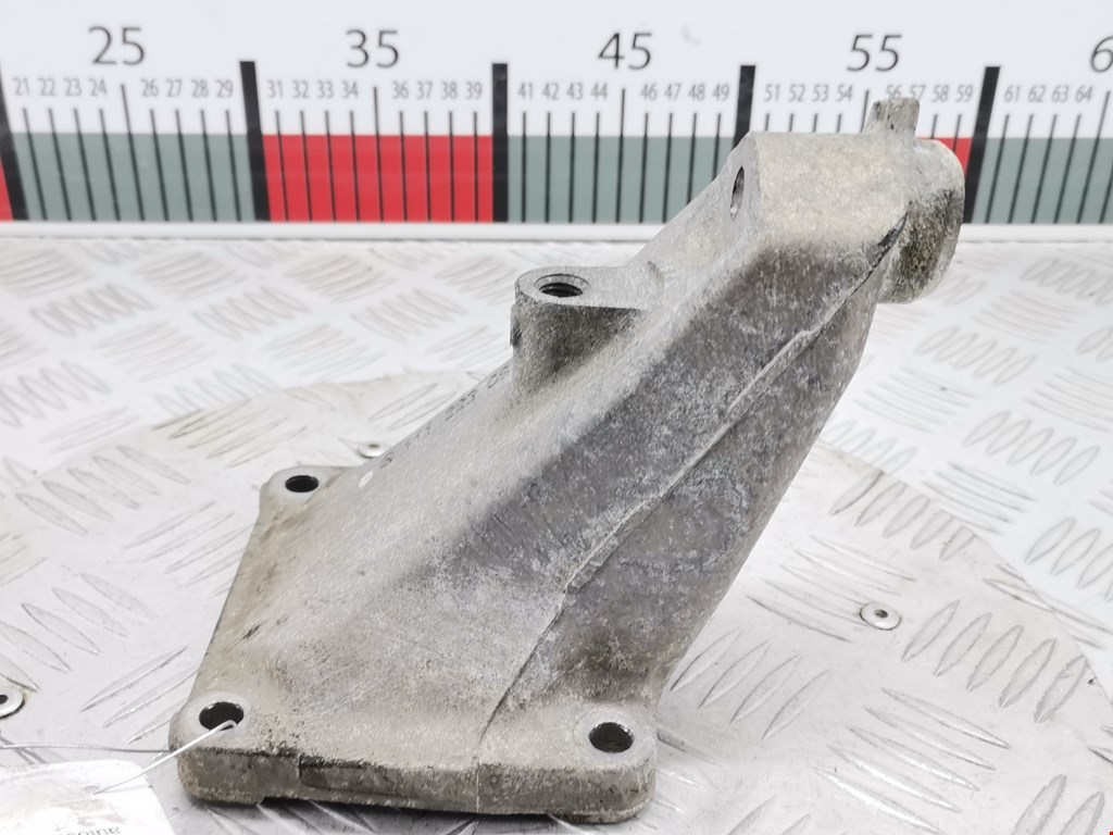 Кронштейн (крепление лапа) двигателя Mercedes CLK-Class (W208) (1997-2003)