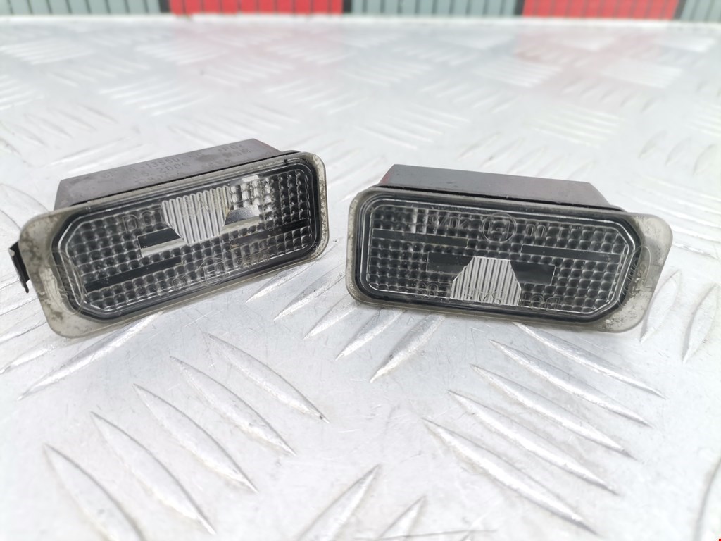 Фонарь подсветки номера FORD Kuga 2008-2012