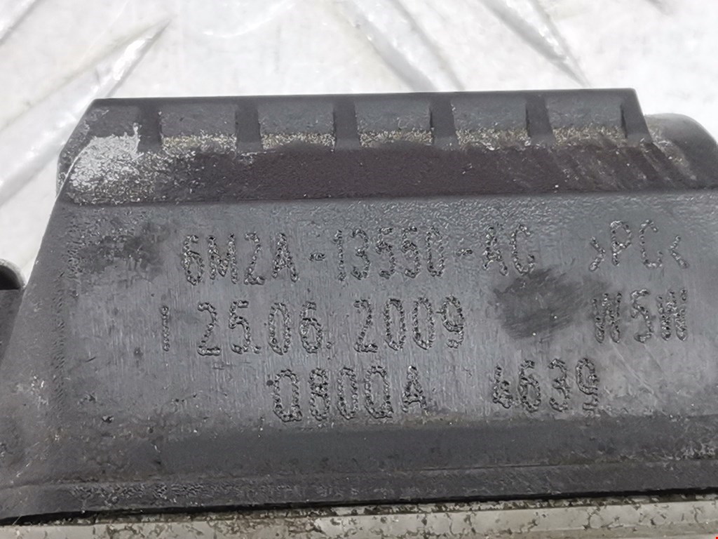 Фонарь подсветки номера FORD Kuga 2008-2012