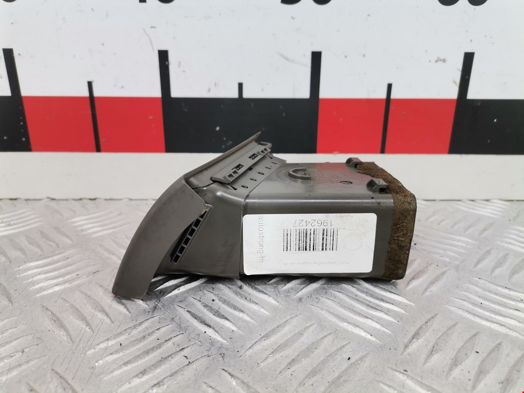 Дефлектор воздушный AUDI A4 B6 2001-2005