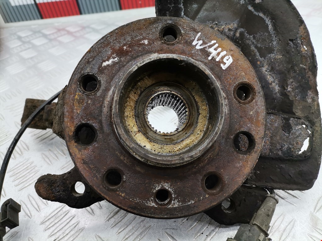 Ступица передняя левая OPEL Astra H/Family 2004-2015