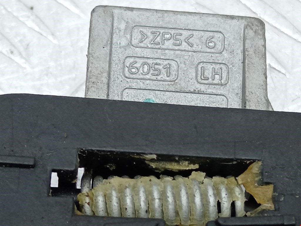 Ручка двери задней наружная левая OPEL Corsa D 2006-2014