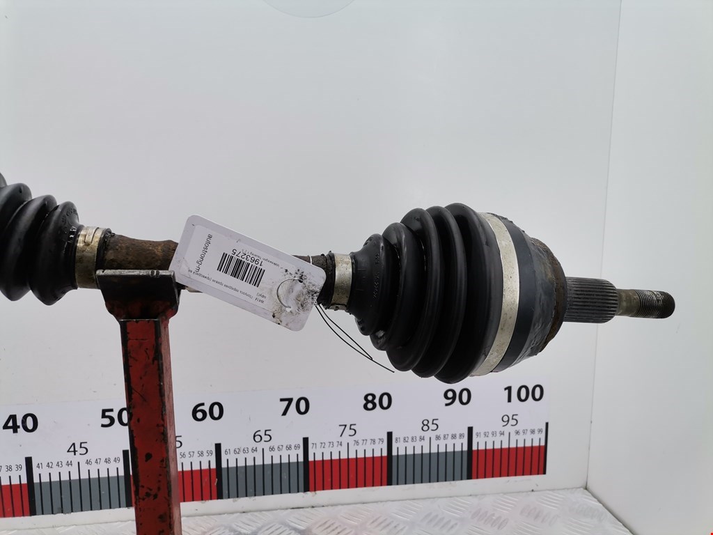 Полуось (привод, приводной вал) передняя правая VOLKSWAGEN Touareg 2002-2010