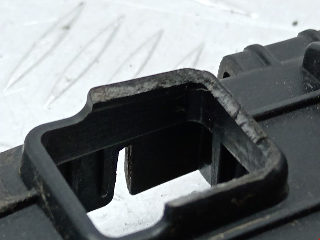 Кронштейн заднего бампера левый правый KIA Cee'd II 2012-2018