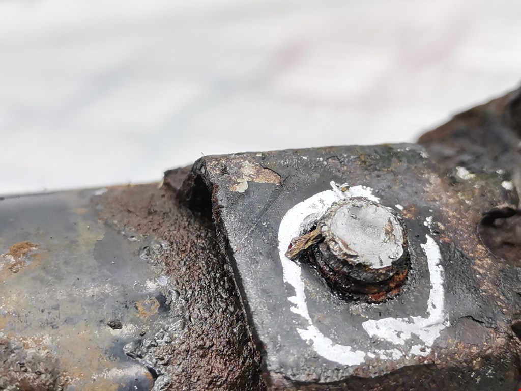 Амортизатор передний правый MITSUBISHI Outlander XL 2006-2012