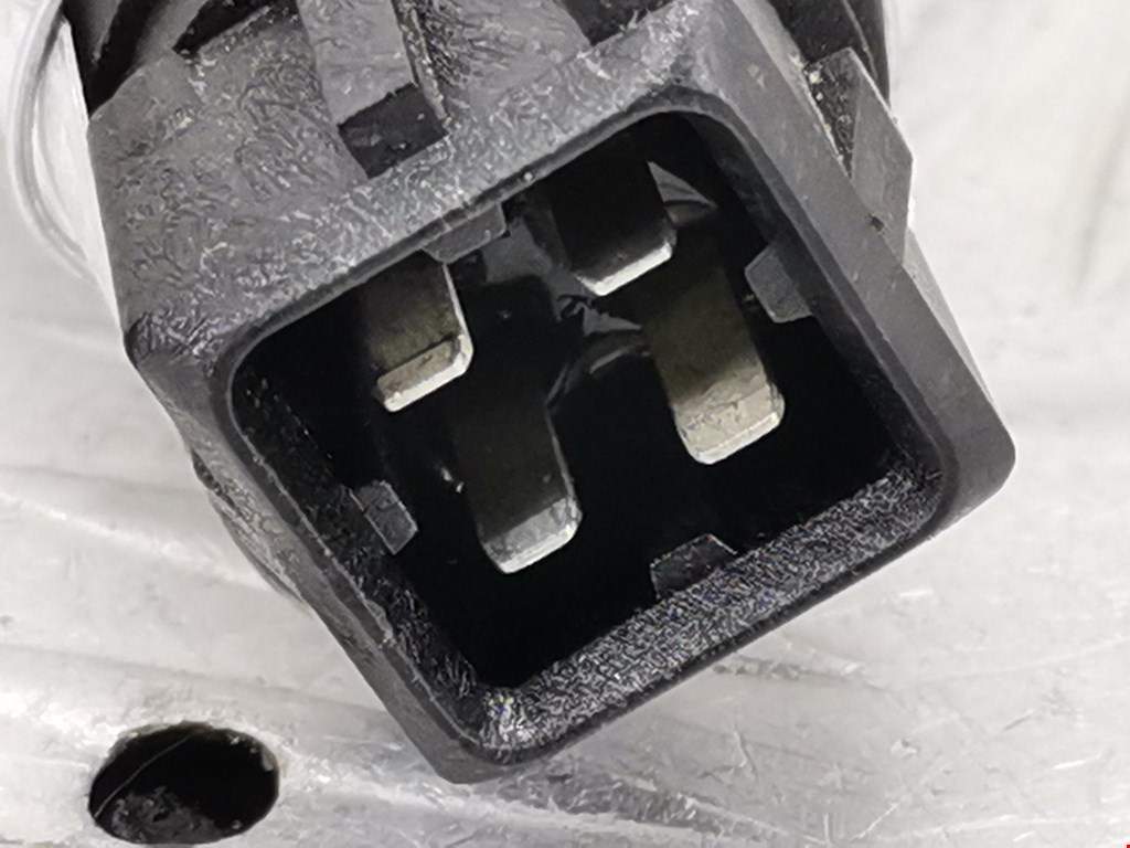 Датчик температуры (охлаждающей жидкости) RENAULT Megane II 2002-2009