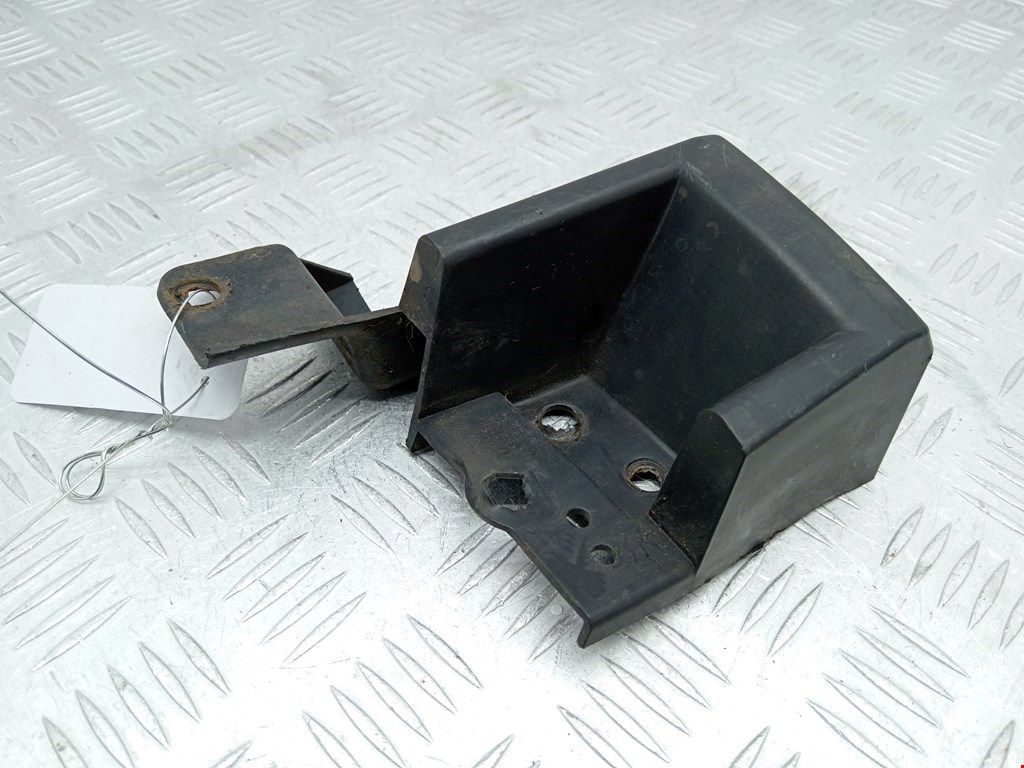 Кронштейн заднего бампера левый правый LAND ROVER Range Rover 2002-2012