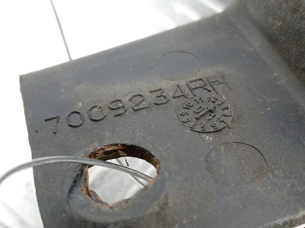 Кронштейн заднего бампера левый правый LAND ROVER Range Rover 2002-2012