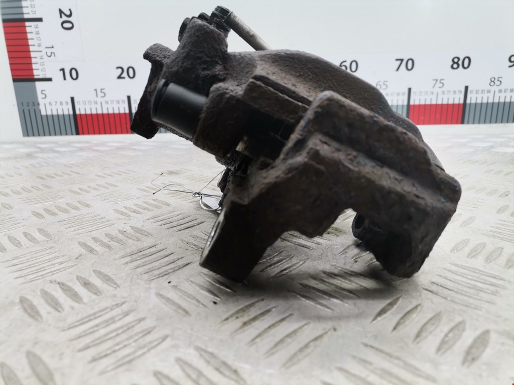 Суппорт задний левый VOLKSWAGEN Touareg 2002-2010