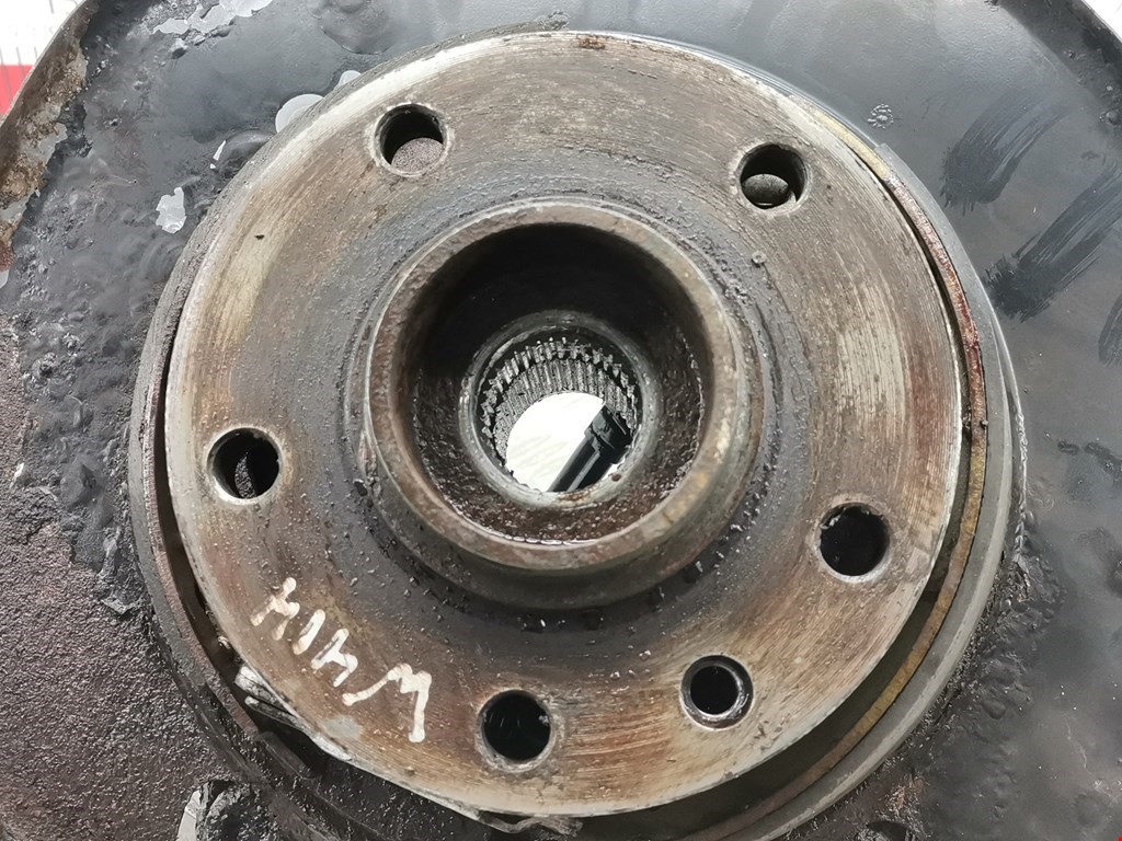 Ступица задняя правая VOLKSWAGEN Touareg 2002-2010