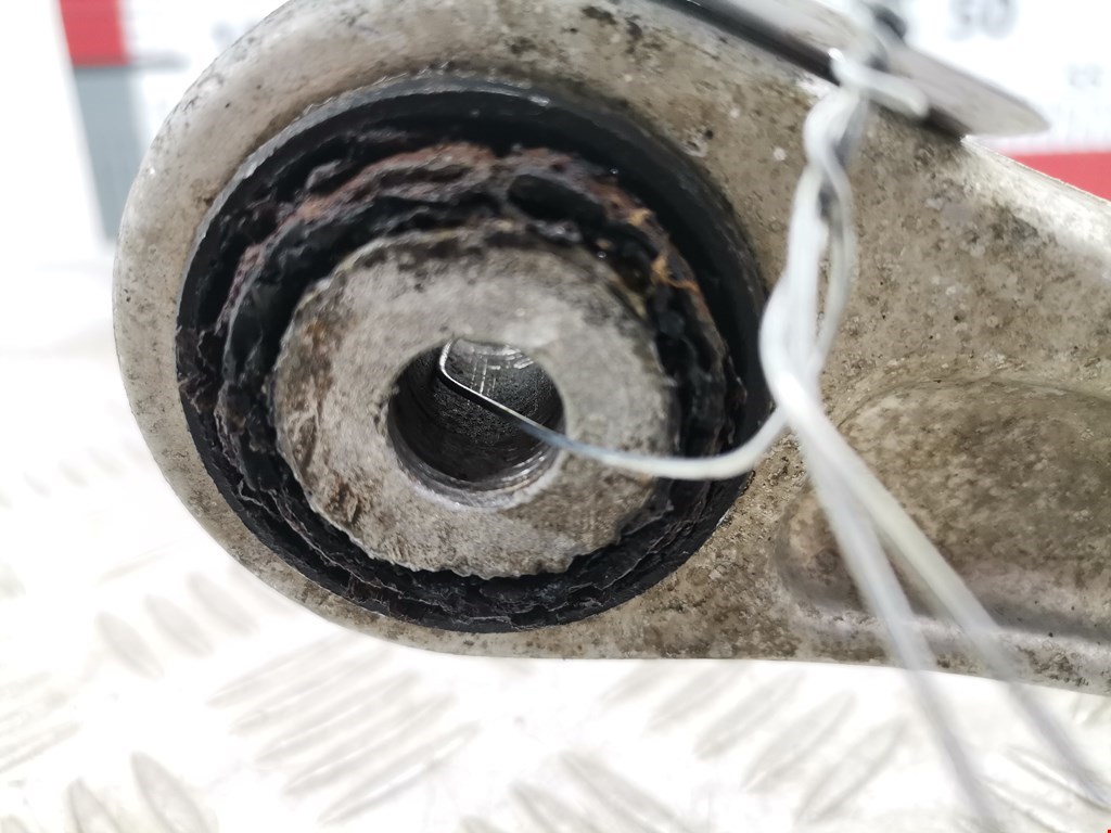 Рычаг задний правый VOLKSWAGEN Touareg 2002-2010