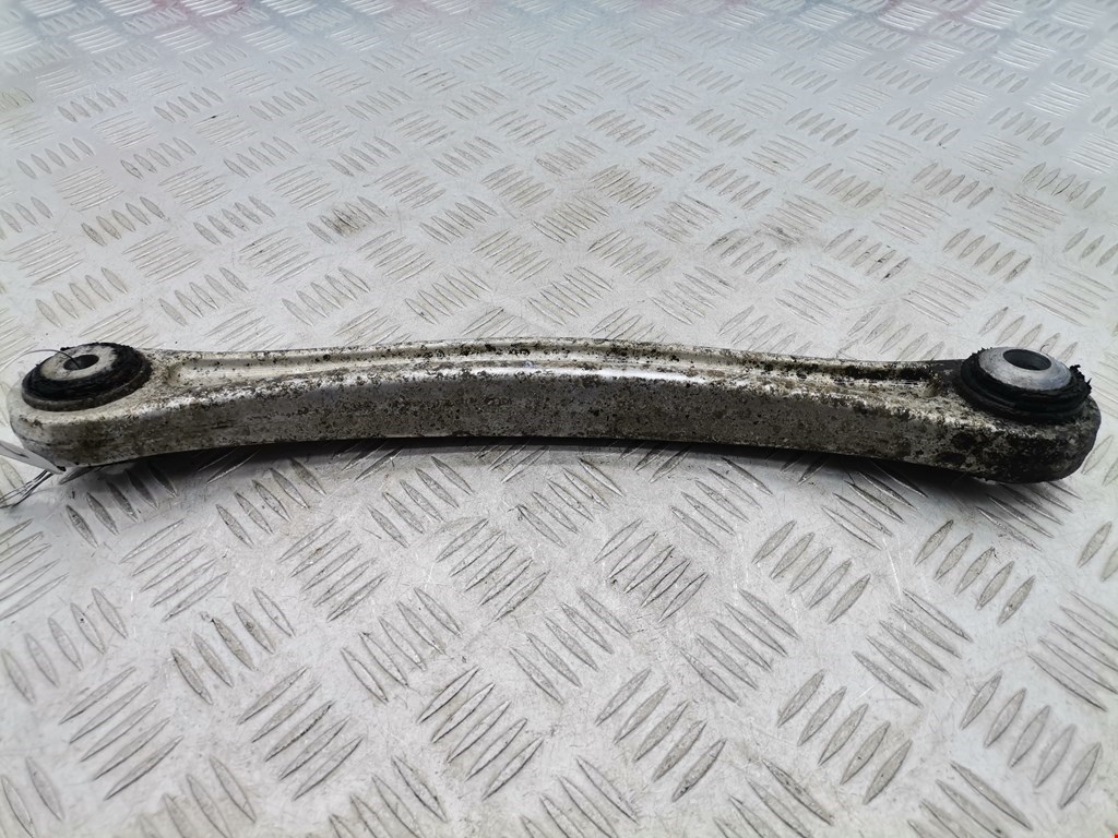 Рычаг задний правый VOLKSWAGEN Touareg 2002-2010
