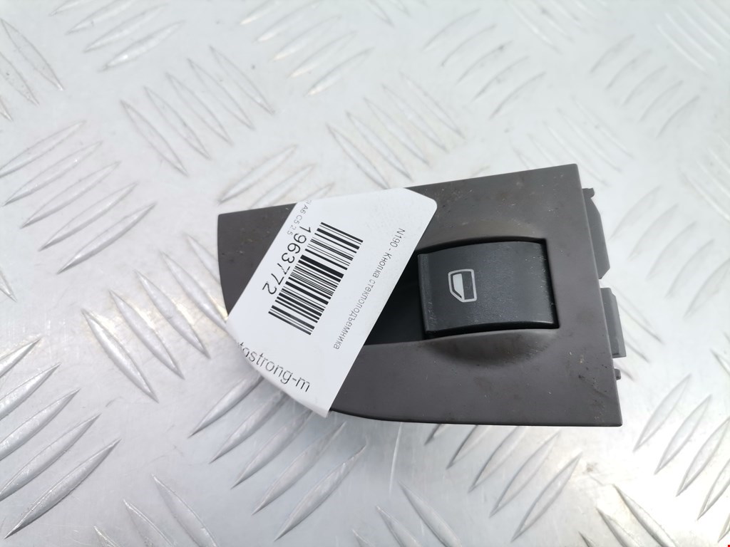 Кнопка стеклоподъемника AUDI A6 C5 1997-2004