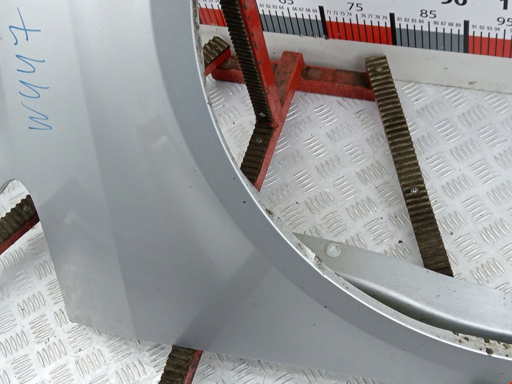 Крыло переднее правое VOLKSWAGEN Touran 2003-2010