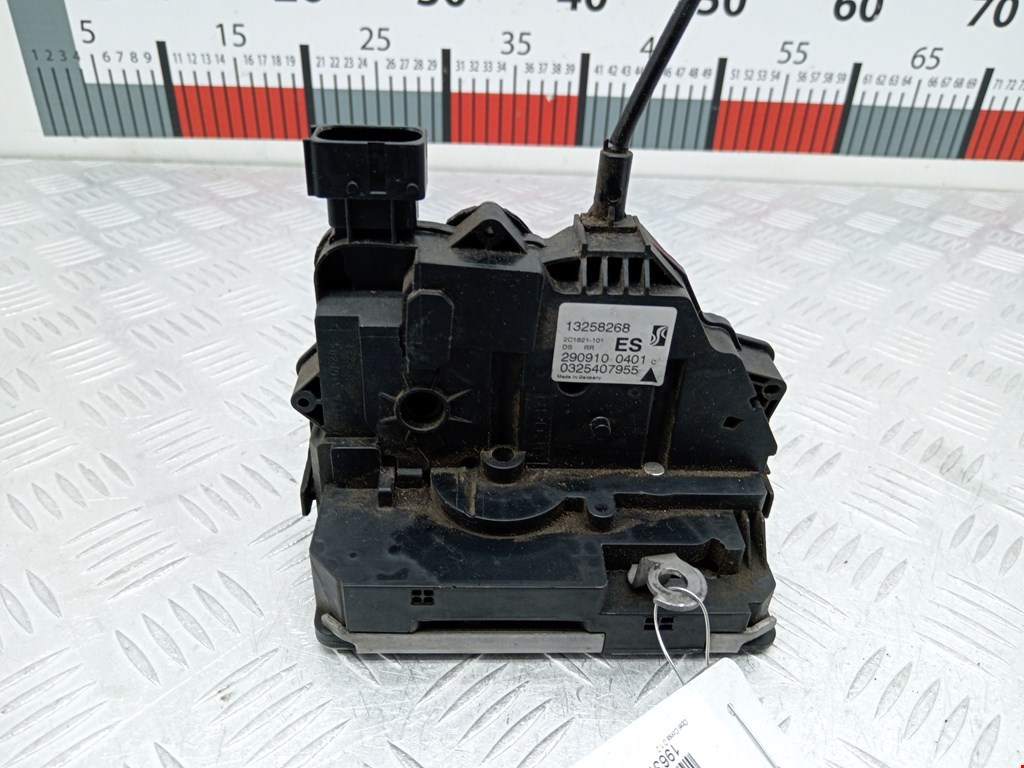 Замок двери задней правой OPEL Corsa D 2006-2014