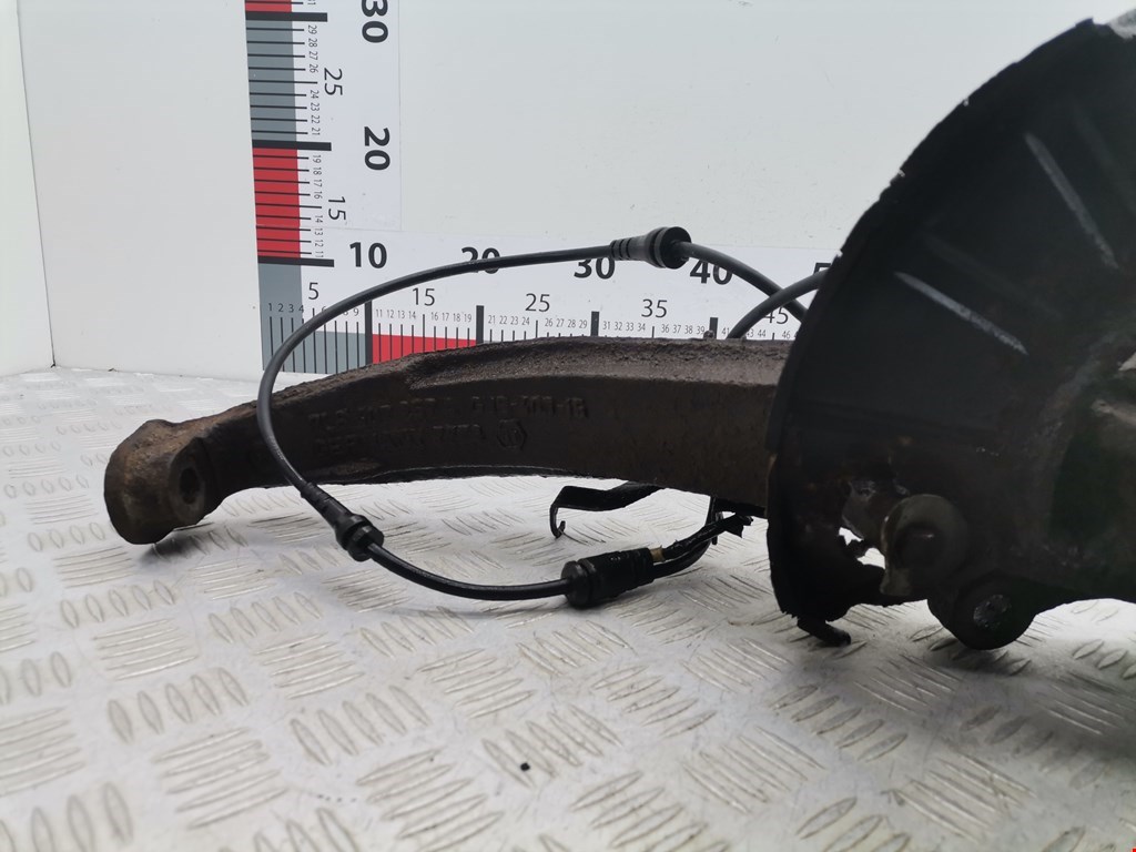 Ступица передняя левая VOLKSWAGEN Touareg 2002-2010