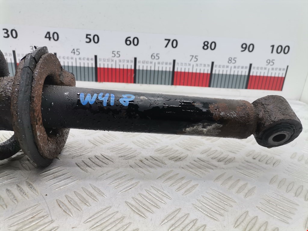 Амортизатор передний правый MITSUBISHI Pajero IV 2006-2022