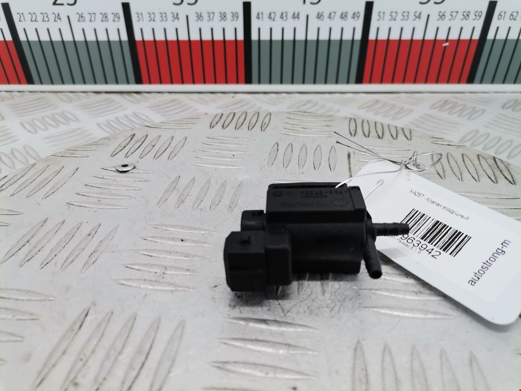 Клапан воздушного фильтра Volkswagen Passat 5 (1996-2000)