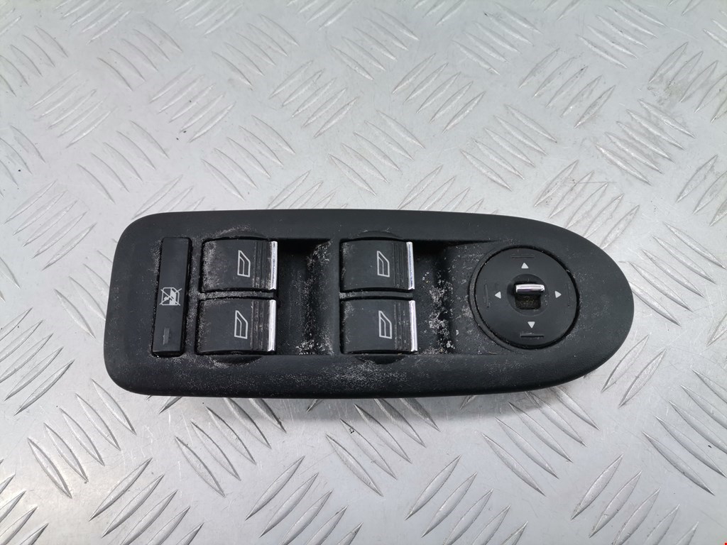 Блок управления стеклоподъемниками FORD Kuga 2008-2012
