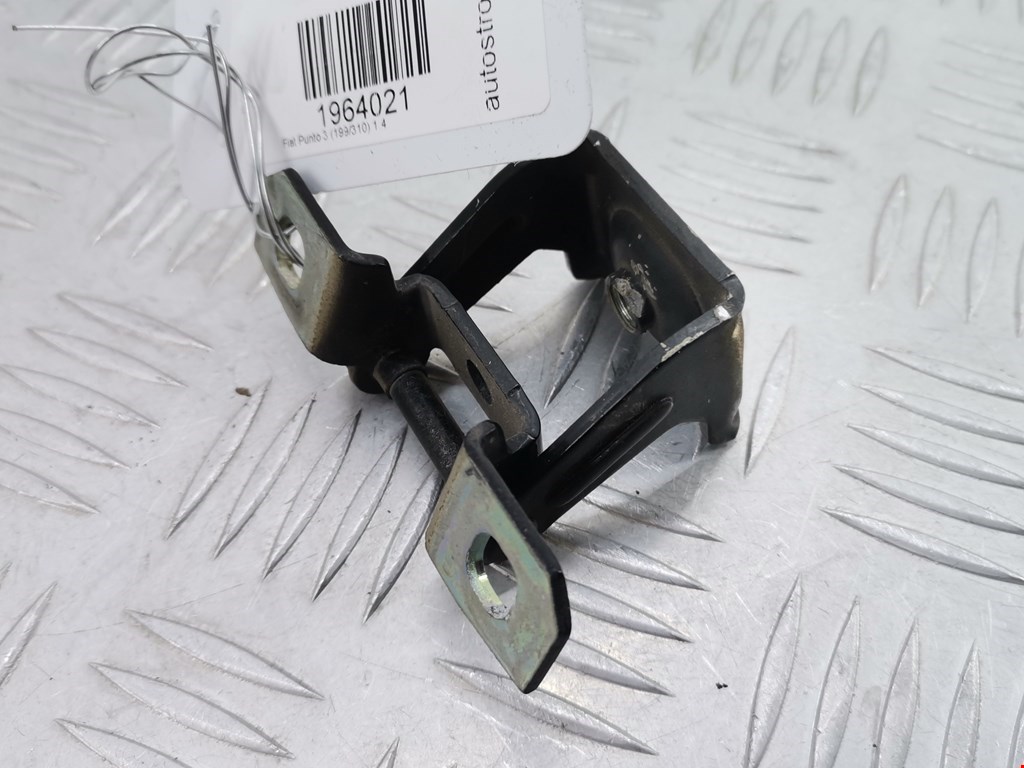 Петля крышки (двери) багажника Fiat Punto 3 Grande Punto (199/310) (2005-2018)