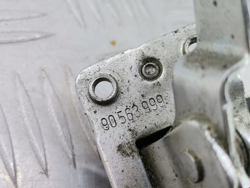 Замок багажника (крышки двери) OPEL Meriva A 2003-2010