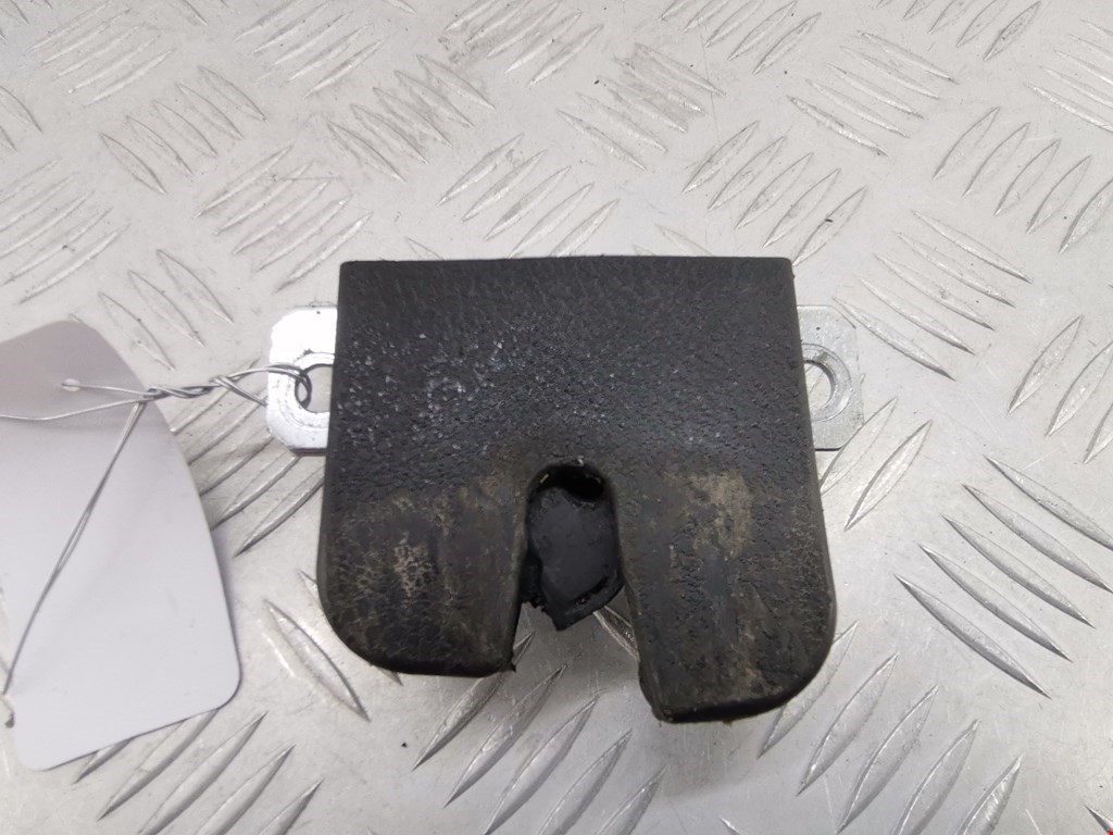 Замок багажника (крышки двери) SEAT Leon 1999-2005