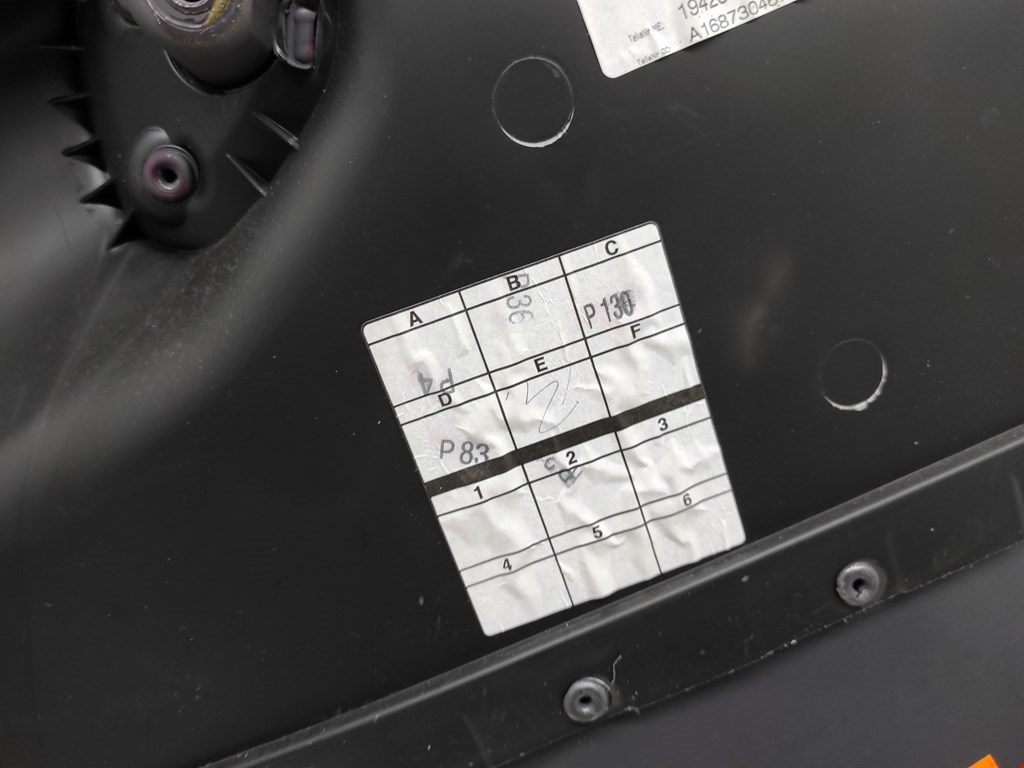 Обшивка двери задняя правая MERCEDES-BENZ A-Class W168 1997-2004