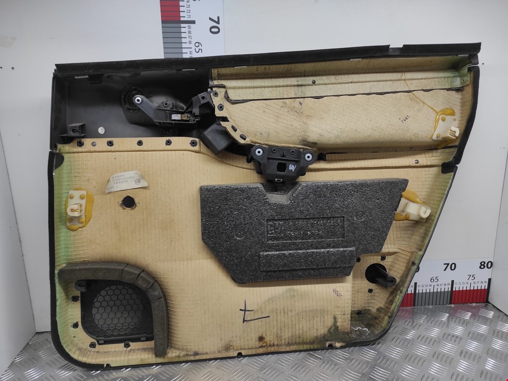 Обшивка двери задняя левая OPEL Zafira A 1999-2005