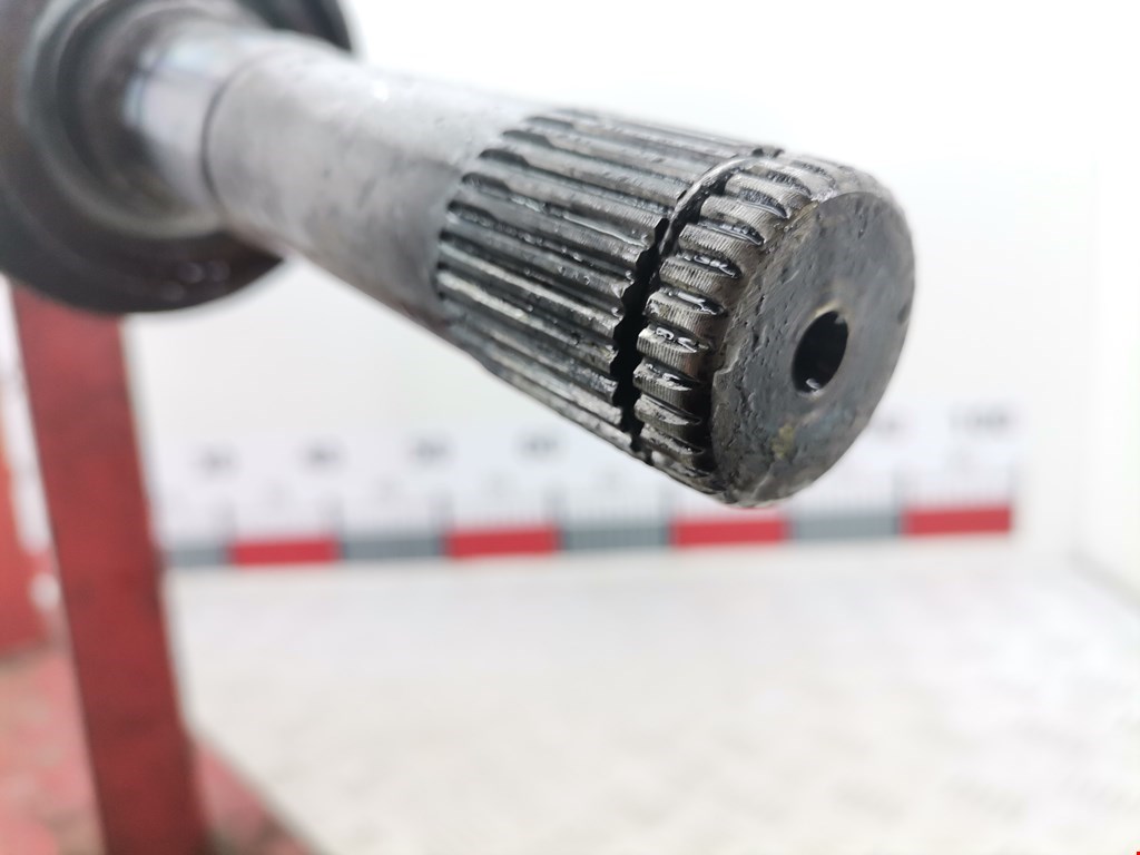 Полуось (привод, приводной вал) задняя левая LAND ROVER Range Rover 2002-2012