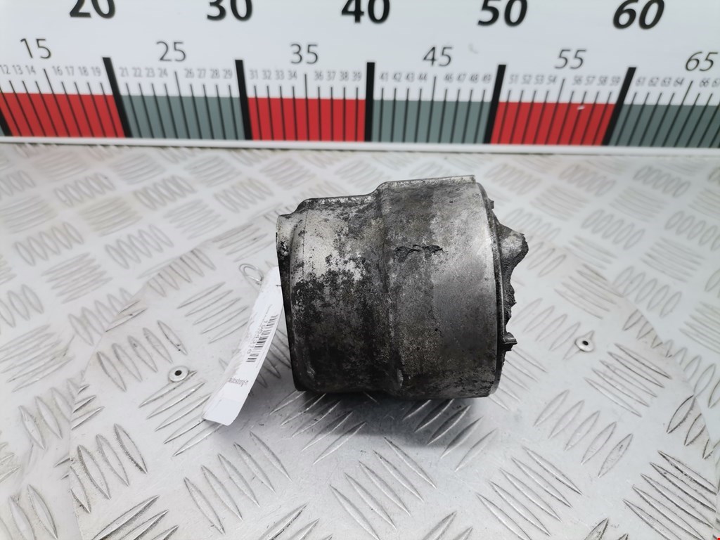 Корпус масляного фильтра TOYOTA Avensis 2003-2008