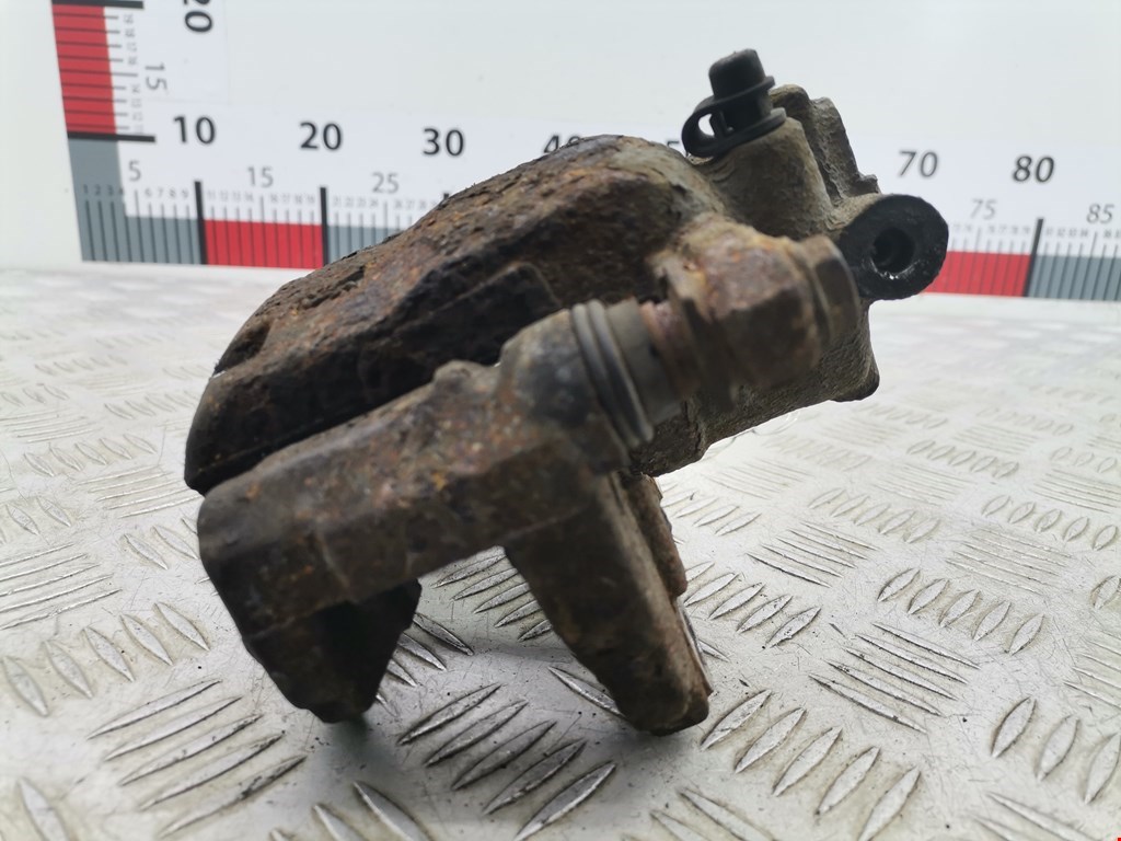 Суппорт передний левый OPEL Corsa D 2006-2014