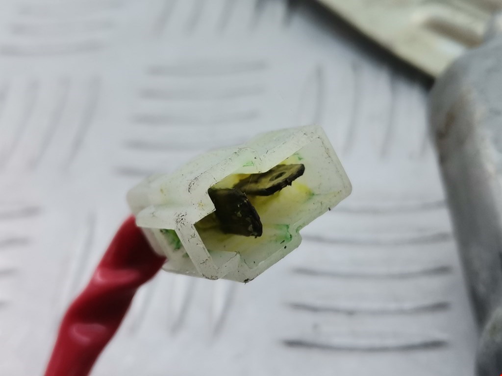 Стеклоподъемник задний правый MITSUBISHI Pajero Sport 1998-2008