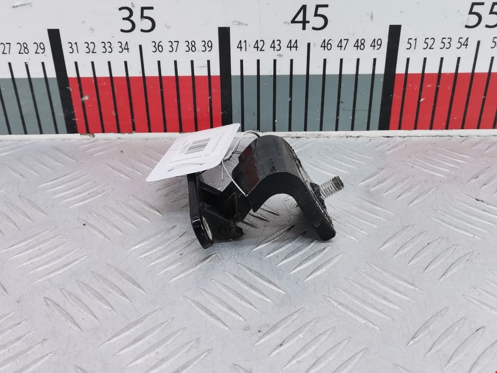 Петля крышки (двери) багажника Volkswagen Golf 5 (2003-2008)