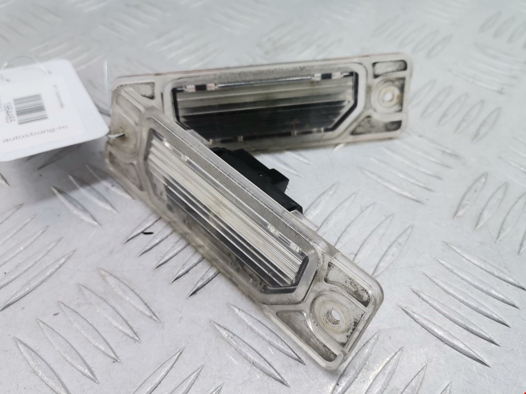 Подсветка номера Renault Koleos (2008-2016)